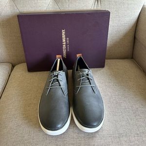 NWT JOHNSTON & MURPHY Men's Noah Dark Gray Plain Toe Shoes - Size 8M